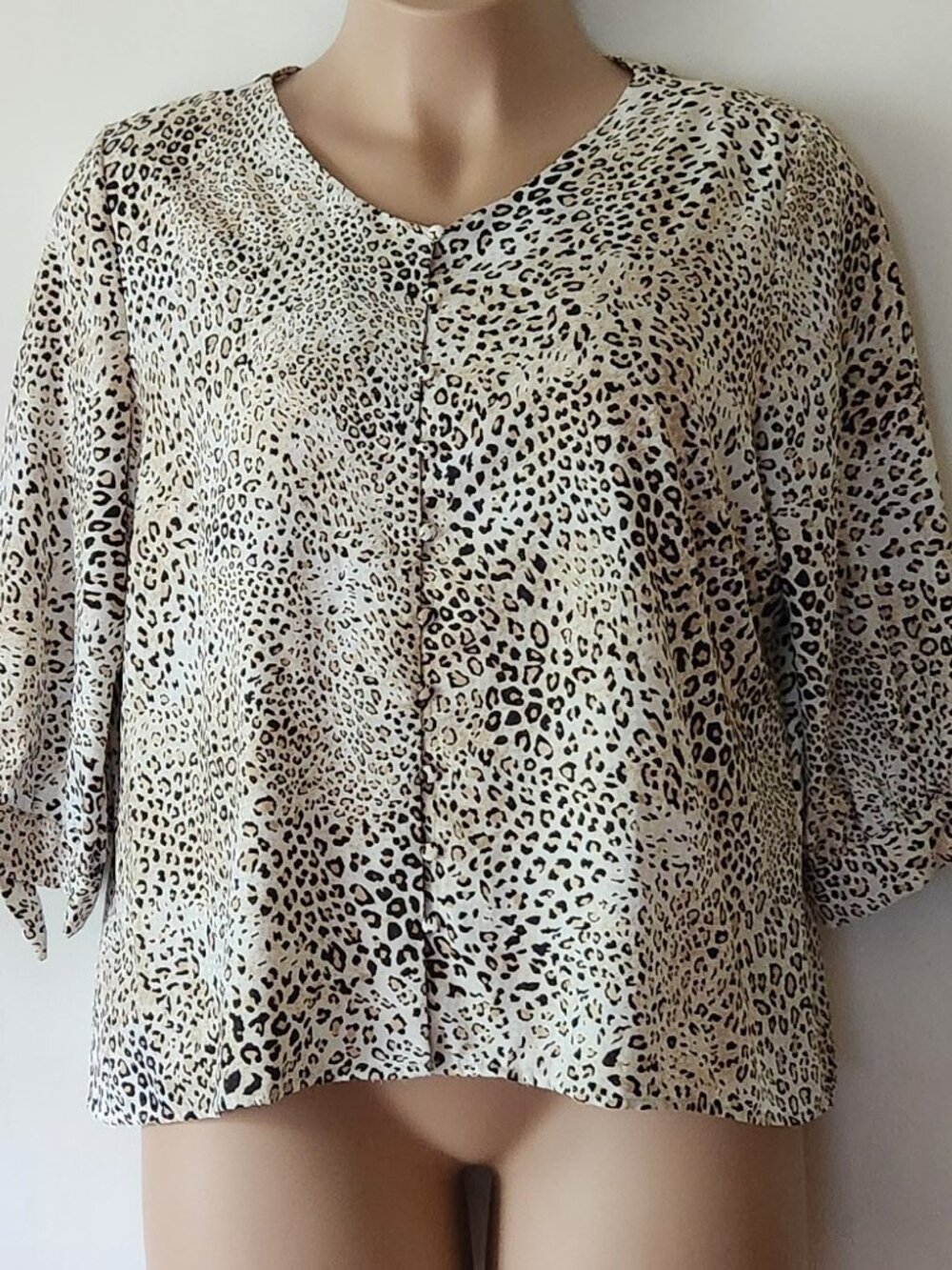 Chico's dress blouse sz 4 sz 20/22 animal print ecru beige brown EUC